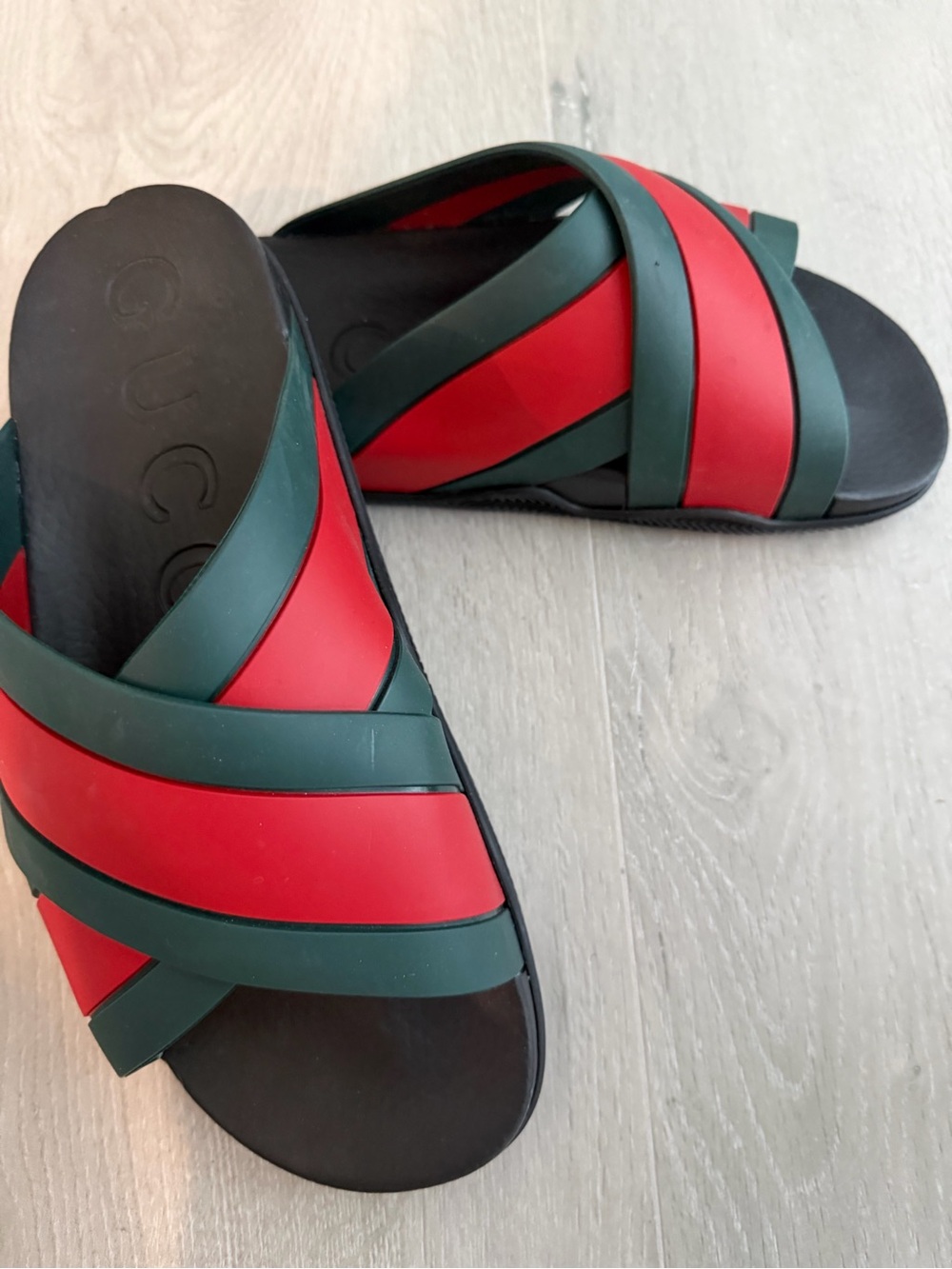 New, Size 11, No Box, Gucci Red and Green Crossband Slide Sandals